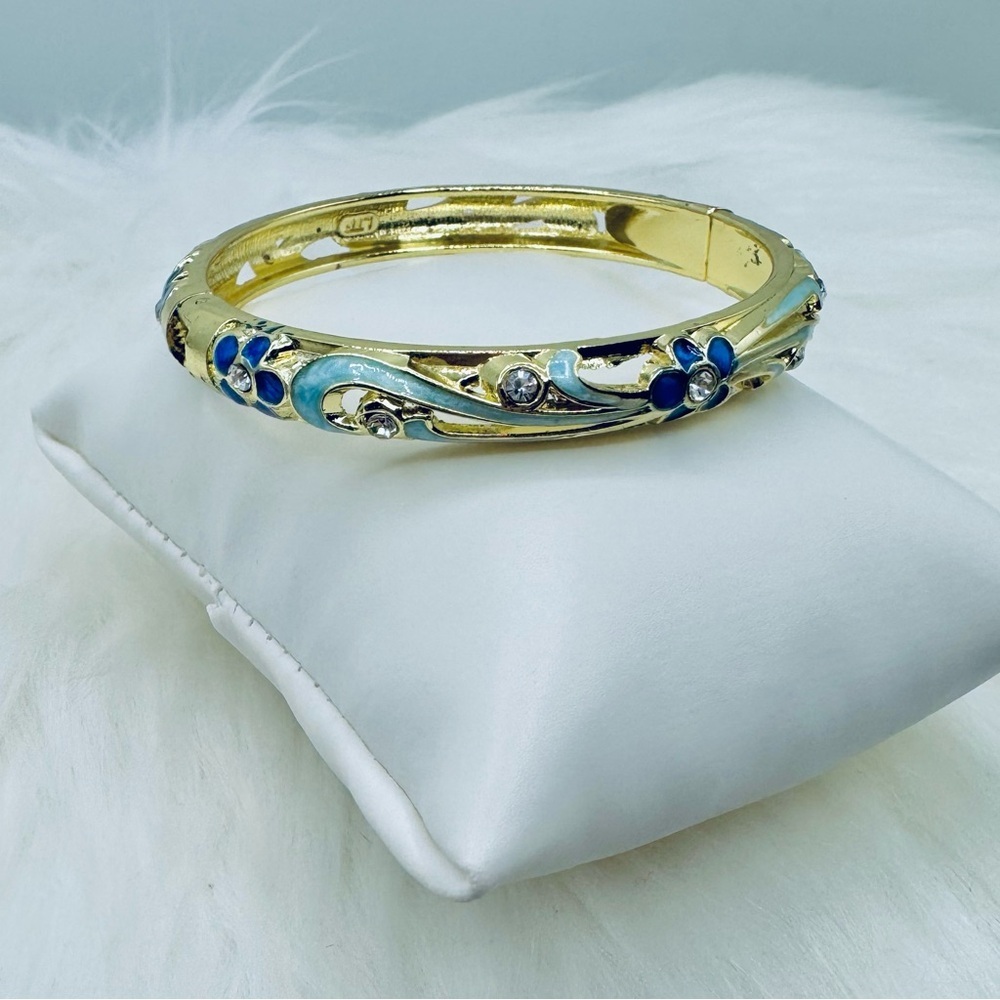 Blue Floral Theme Enamel Cloisonne Bracelet Bangle